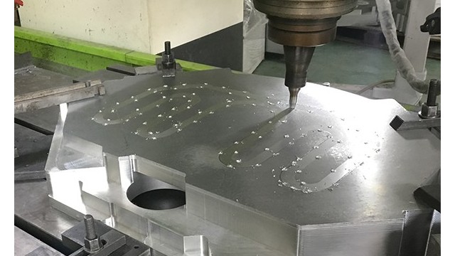 攪拌摩擦焊設(shè)備焊水冷板還是真空釬焊嗎？-科鼎數(shù)控設(shè)備