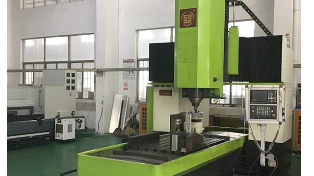 攪拌摩擦焊設備，科鼎的數(shù)控讓鴻訊達的產(chǎn)品生產(chǎn)更快捷！