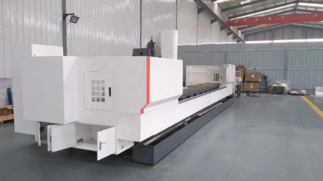 為什么鋁型材加工中心用在企業(yè)更合適?-科鼎數控