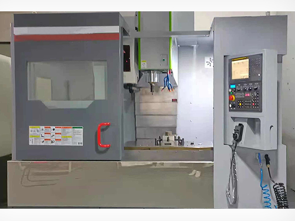 科鼎數(shù)控-850加工中心多少錢(qián)一臺(tái)？