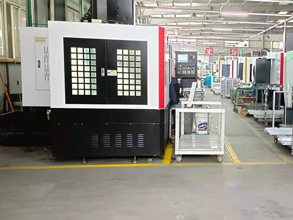 數(shù)控加工中心怎么換刀？